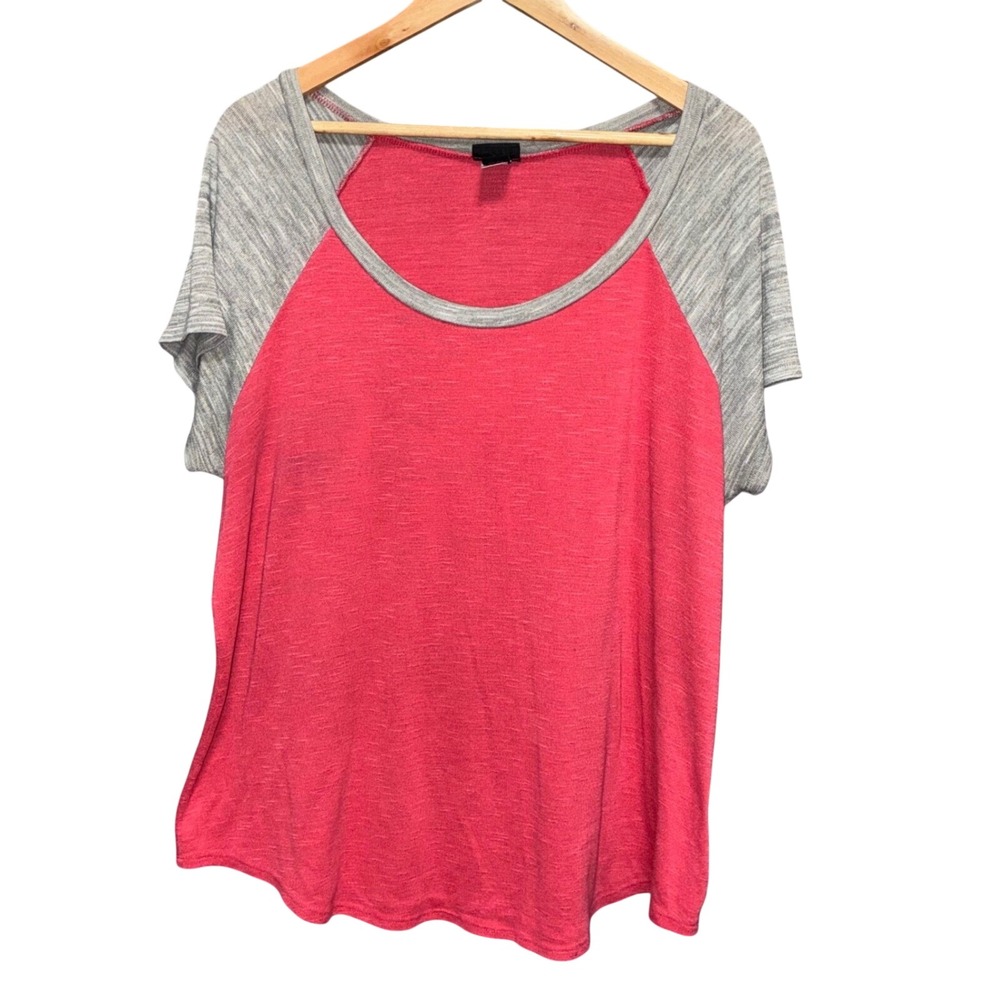 Torrid Shirt Top Scoop Neck Short Sleeve Women Size 2 (2X)